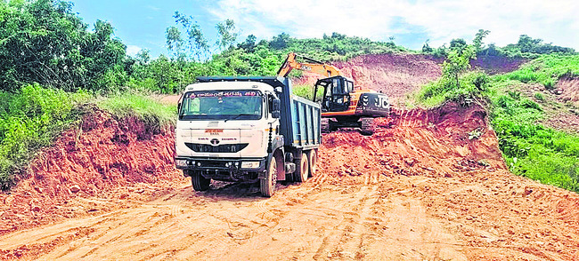 ప్రయివేటు లే అవుట్కు గ్రావెల్ 1