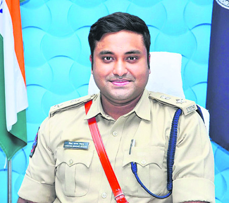 మట్టి విగ్రహం.. పర్యావరణ హితం 2