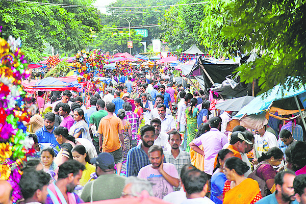 ● ●‘గణ’ స్వాగతానికి సిద్ధం 1