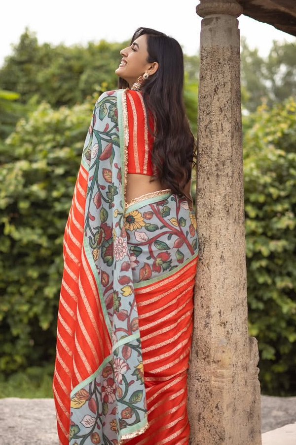 Actress Niharika Konidela Beautiful Looks in Saree Photos7