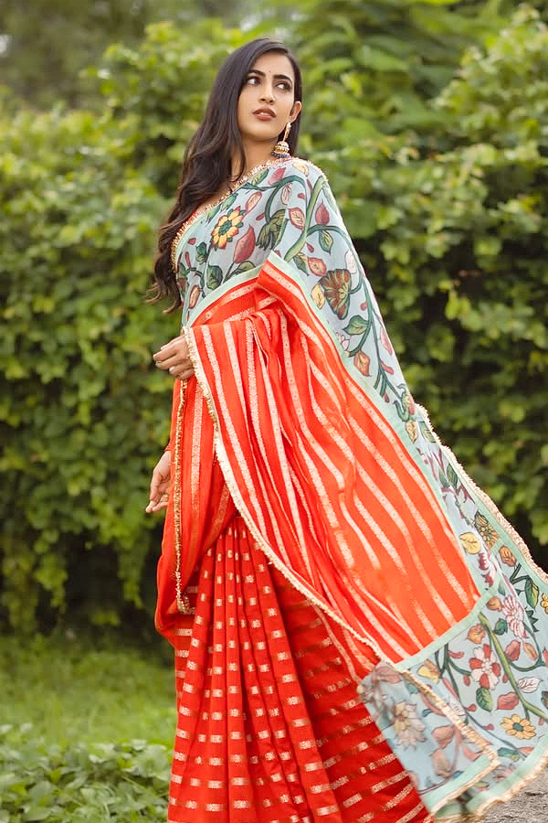 Actress Niharika Konidela Beautiful Looks in Saree Photos9