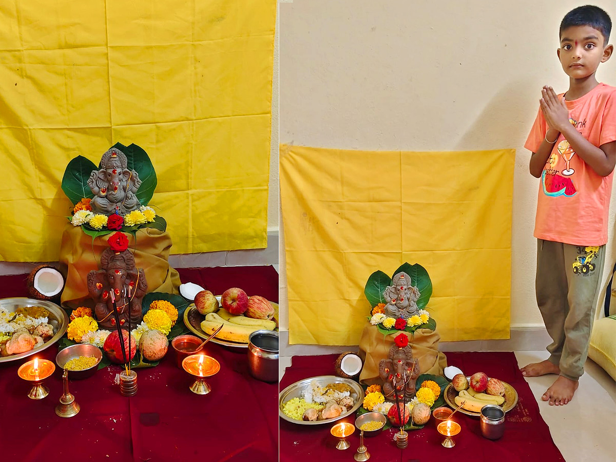 Devotees selfie With Lord Ganesh PHotos1