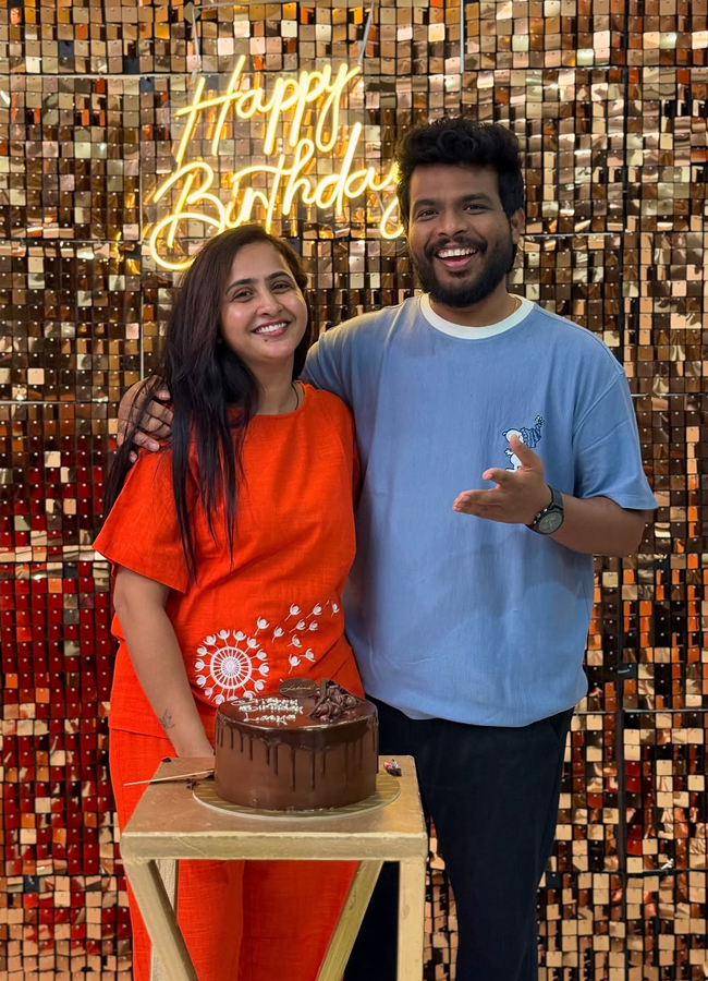 Anchor lasya birthday celebrations8