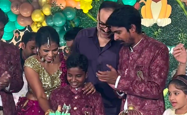 Actor Dhanraj son Birthday celebrations Photos10