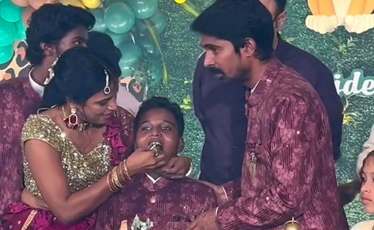Actor Dhanraj son Birthday celebrations Photos11