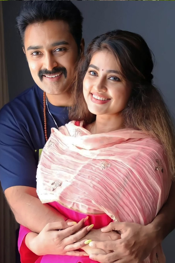 Actress Sneha with Her husband prasanna Beautiful Photos12