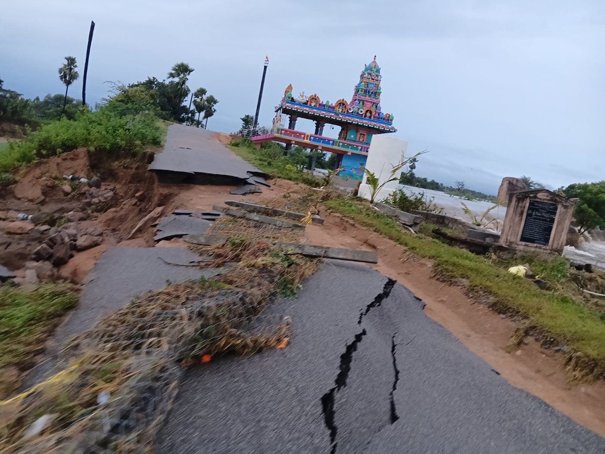 Breaking News : Kamareddy District in Telangan Floods HD Photos12