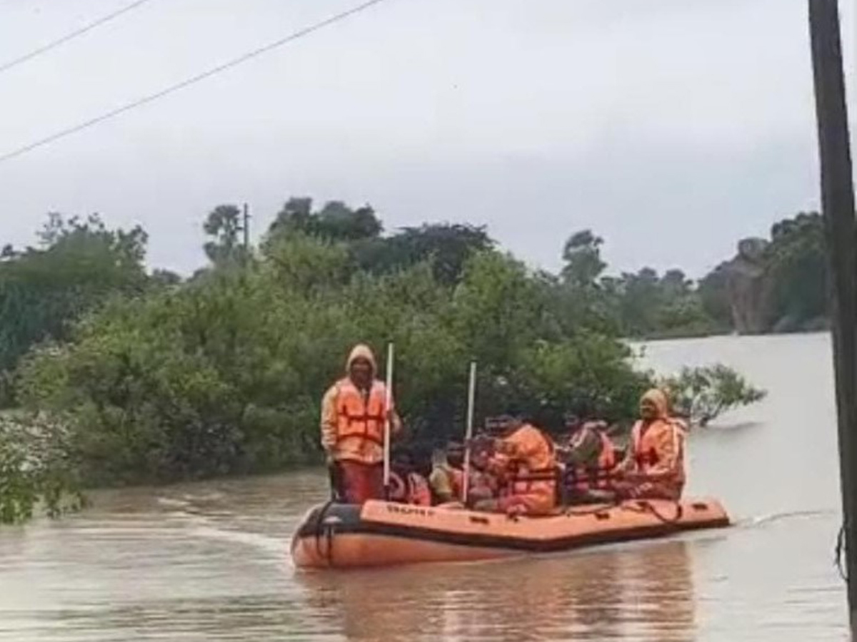 Breaking News : Kamareddy District in Telangan Floods HD Photos13