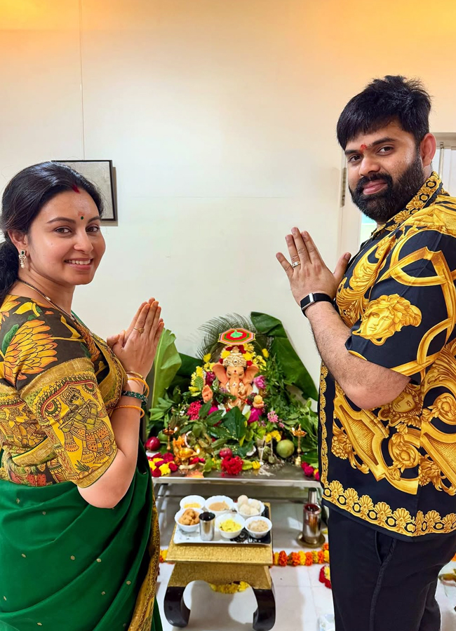 Ganapathi celebrations in the homes of celebrities2
