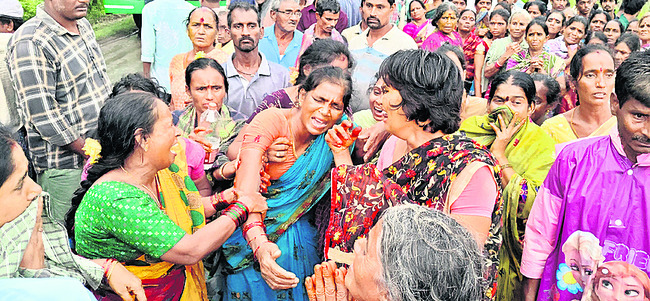 యువకుడి దుర్మరణం1