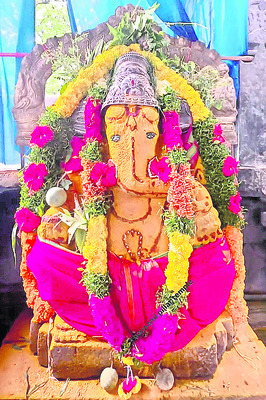 వేయిస్తంభాల ఆలయంలో గణపతి ఉత్సవాలు1