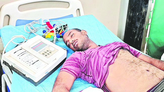 ఆయువు తీసిన విద్యుత్ పాశాలు1