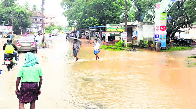 వణికిస్తున్న వరద గోదావరి 3