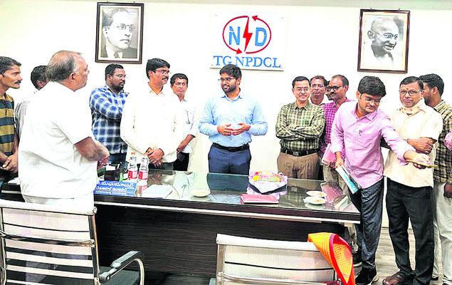 అంజన్న సన్నిధిలో జడ్జీల పూజలు1