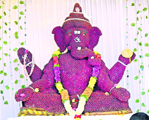 వి‘భిన్న’ వినాయకా1