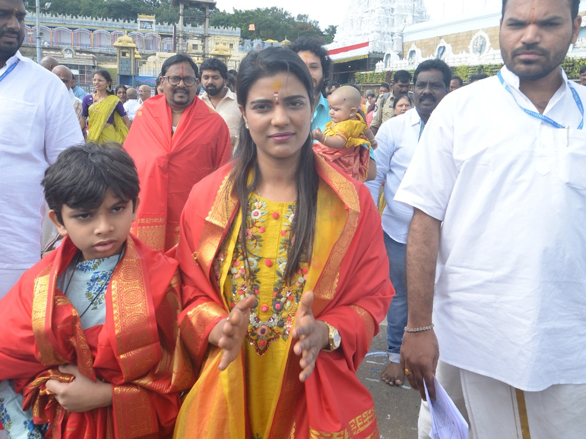 Actress Aishwarya Rajesh Visited Tirumala Temple Photos4
