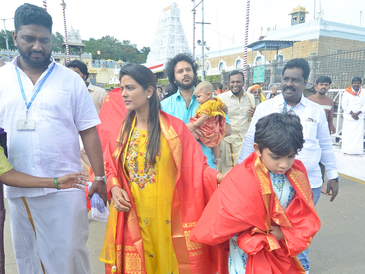 Actress Aishwarya Rajesh Visited Tirumala Temple Photos8