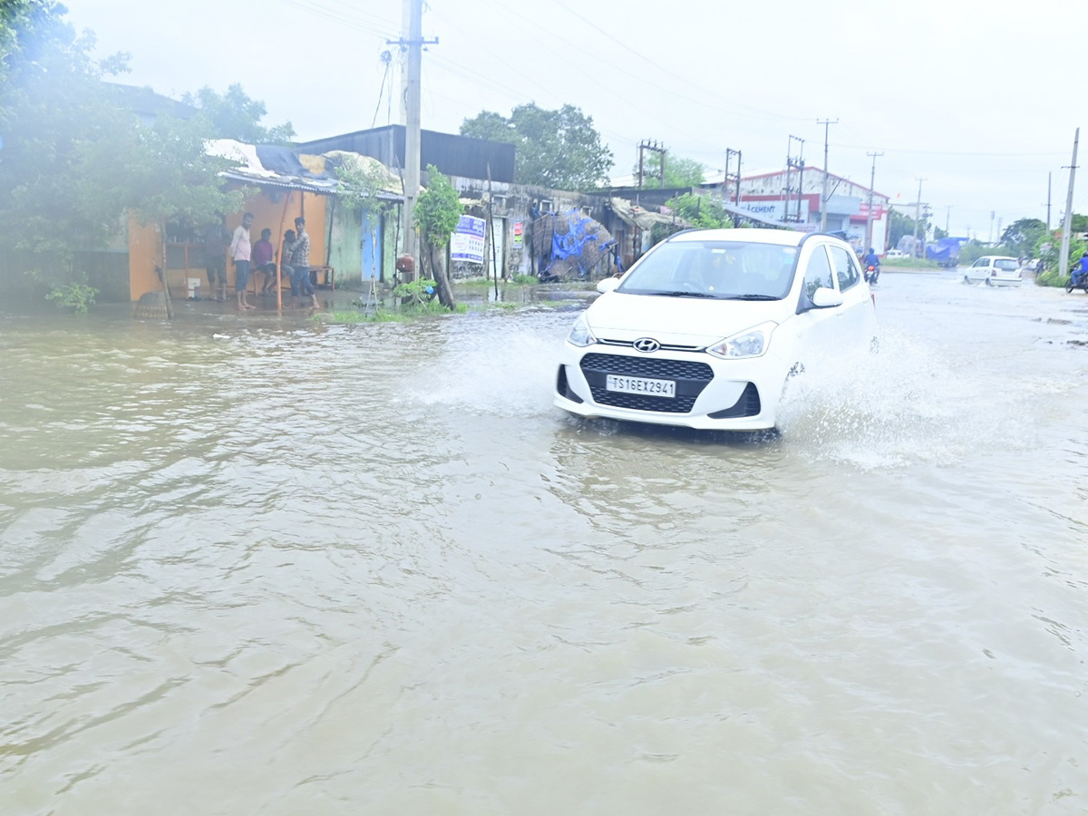 Heavy Rain 2025 in Kamareddy Photos19