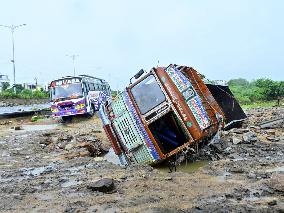 Heavy Rain 2025 in Kamareddy Photos2