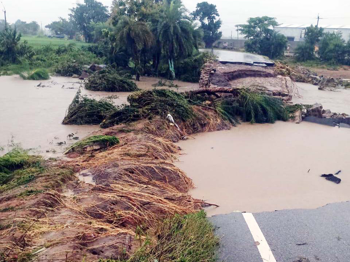 Heavy Rain 2025 in Kamareddy Photos25