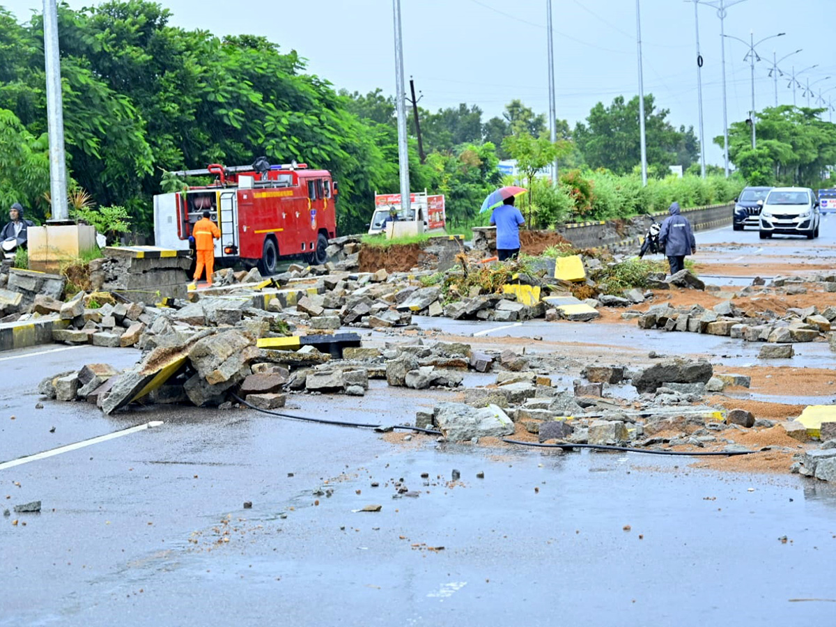 Heavy Rain 2025 in Kamareddy Photos3