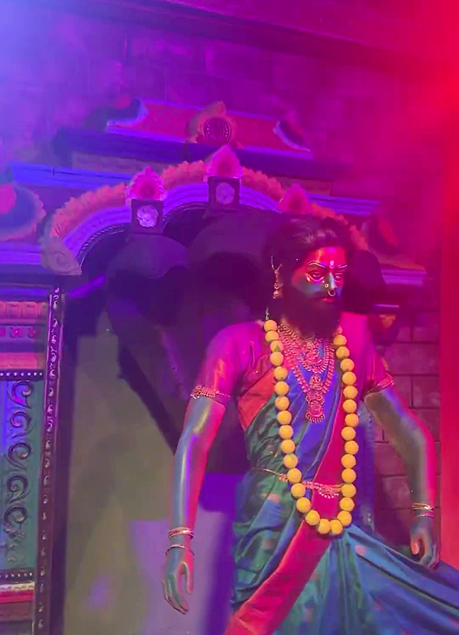 Pushpa 2 Style Ganesh Mandapam In Chennai Photos5