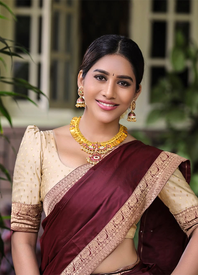 Tollywood Actress Nabha Natesh Family Photos HD6