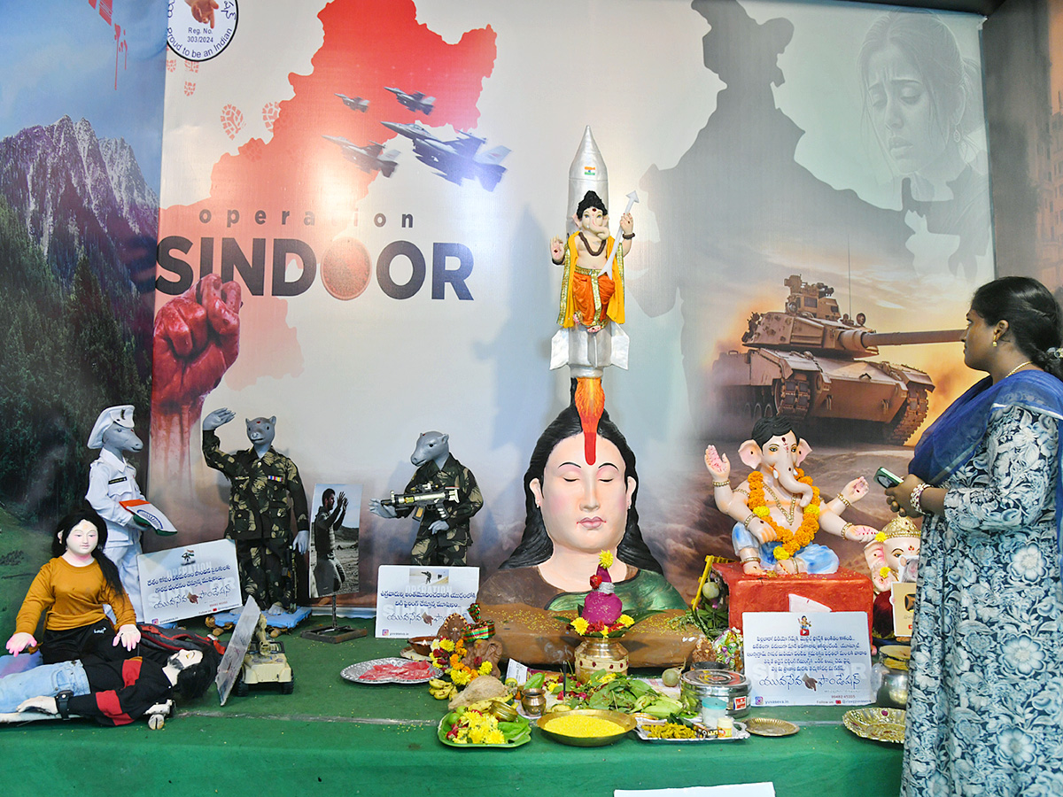 Vinayaka Chavithi : Different Ganesh Idols IN Telugu States5
