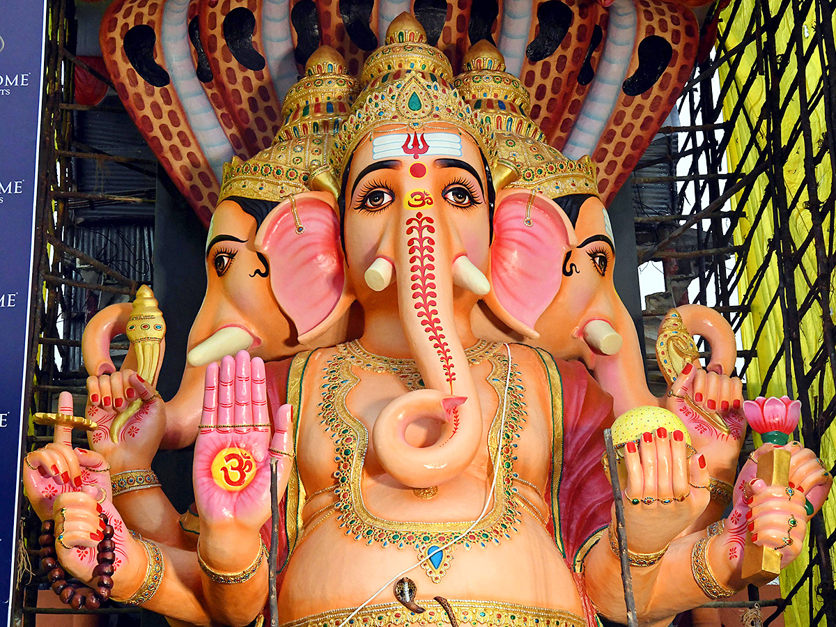 Vinayaka Chavithi : Khairatabad Ganesh Photos 20255