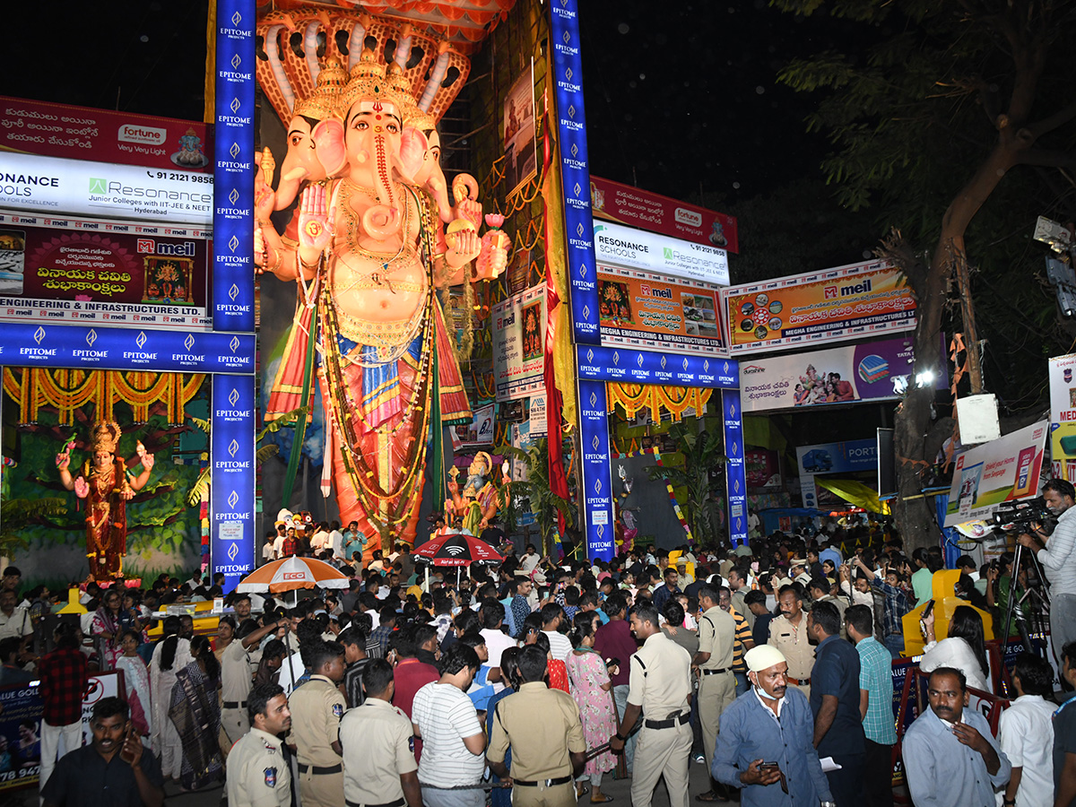 Vinayaka Chavithi : Khairatabad Ganesh Photos 20258