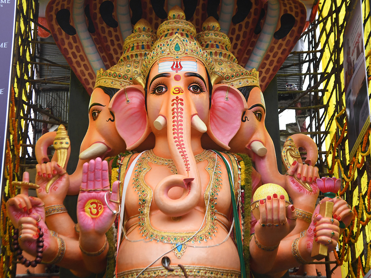 Vinayaka Chavithi : Khairatabad Ganesh Photos 20259