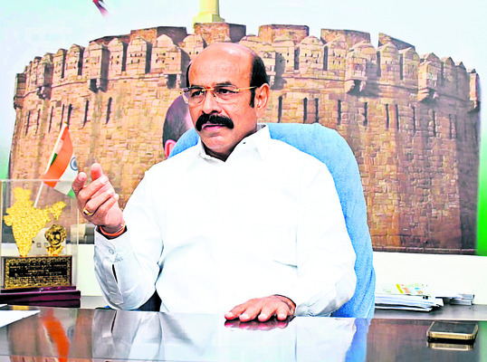 ‘ఛత్ర’ గణపతి 2