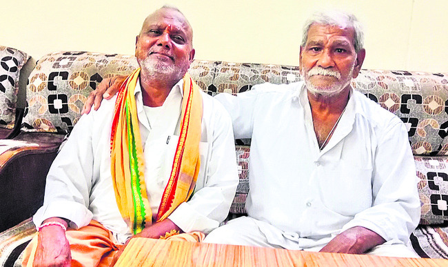 ఏటా కలుసుకుంటున్నాం.. 1