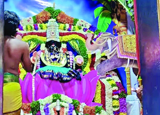 కొలువై ఉన్నాడే దేవదేవుడు3