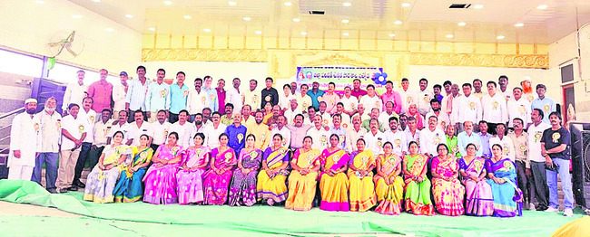 ఏటా కలుసుకుంటున్నాం.. 2