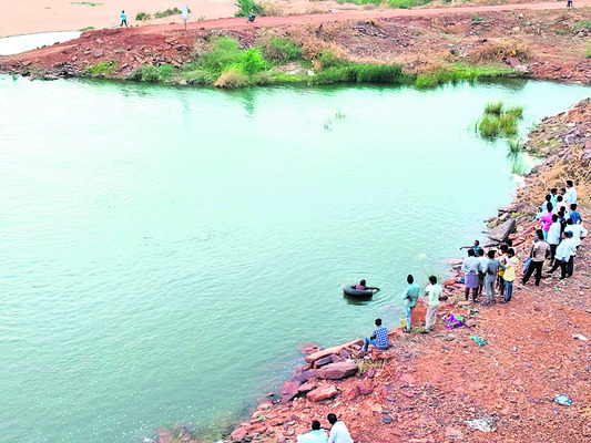 ఫిష్‌ ఆంరధ్రలో చోరీ   1