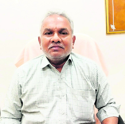 ఫేక్‌ అటెండెన్స్‌ పంచాయితీ3