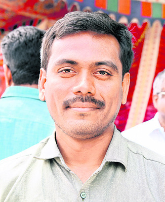ఉపాధ్యాయులపై పాలకులకు నిర్లక్ష్యం తగదు 
6