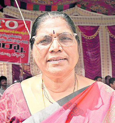 ఉపాధ్యాయులపై పాలకులకు నిర్లక్ష్యం తగదు 
7