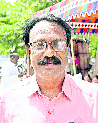 ఉపాధ్యాయులపై పాలకులకు నిర్లక్ష్యం తగదు 
11