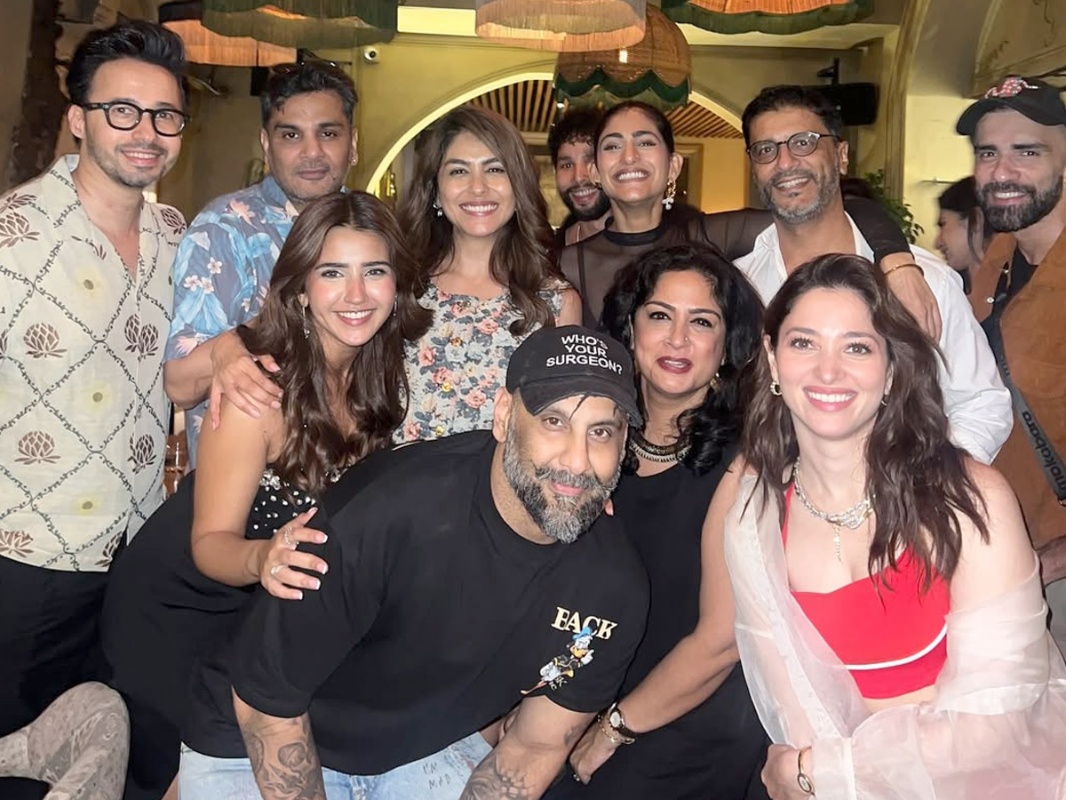 Actress Mrunal Thakur Grand Birthday Celebrations9