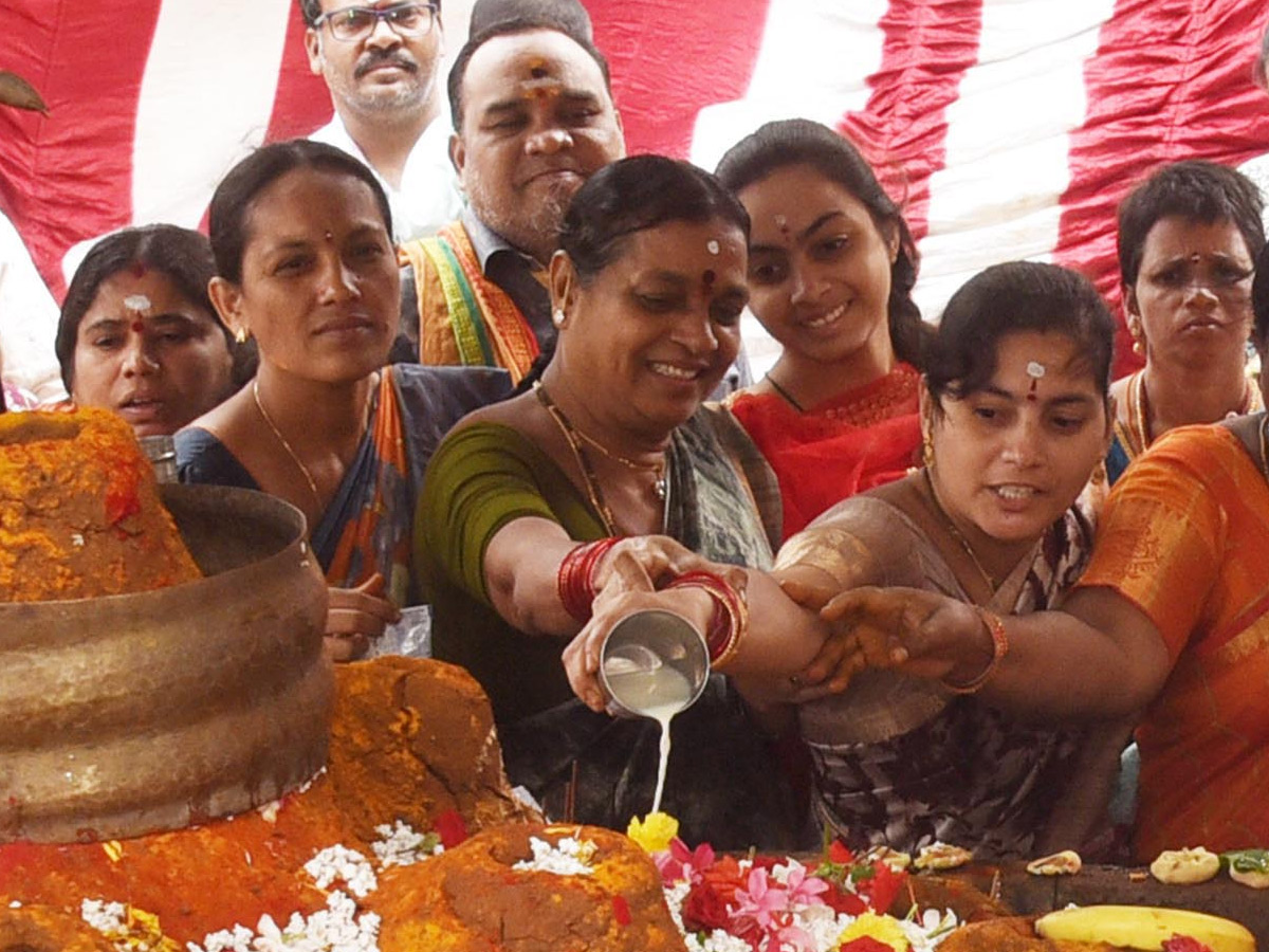 Best Photos of The Week in AP and Telangana Photo Gallery42