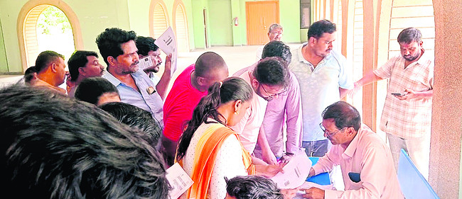 విద్యార్థుల ఉజ్వల భవిష్యత్తుకు ‘రాజ’బాట2