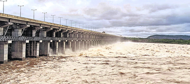 చట్టాలపై అవగాహన ఉండాలి 1