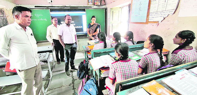 నల్తూర్లో నవోదయకు 25 ఎకరాలు: అదనపు కలెక్టర్
3