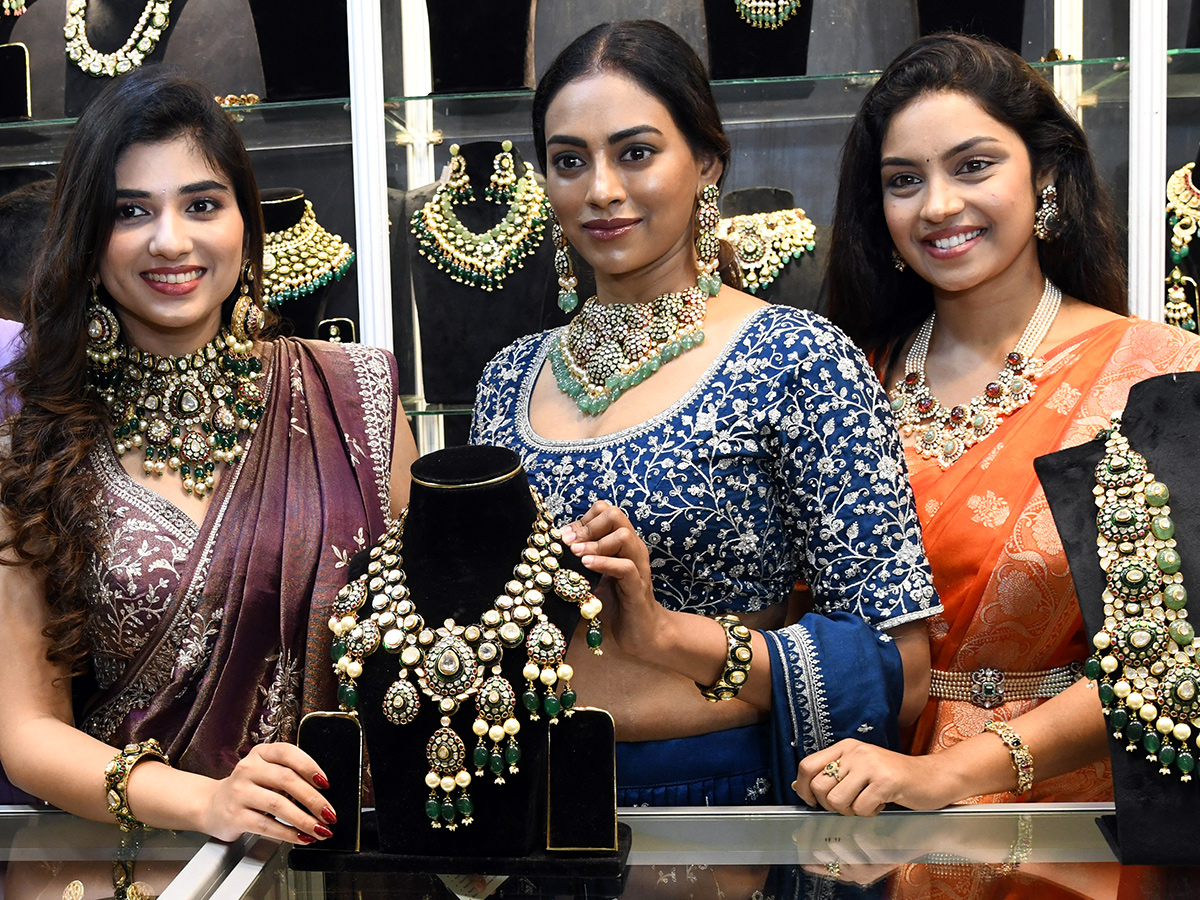 Models Are Bustling at the High Life exhibition At Madhapur1