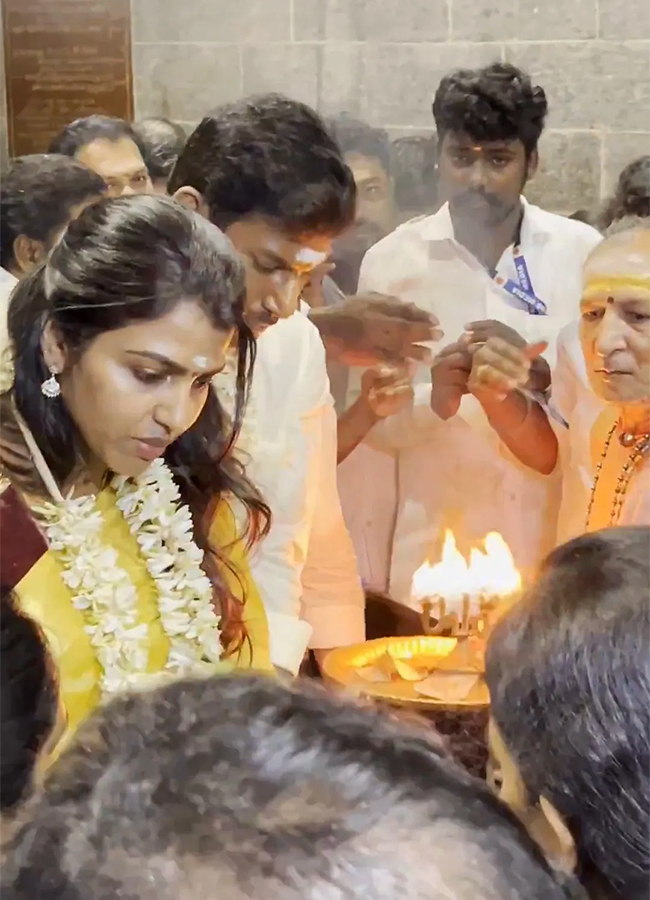Vishal And Sai Dhanshika Get Engaged In After 15 Years Of Dating13