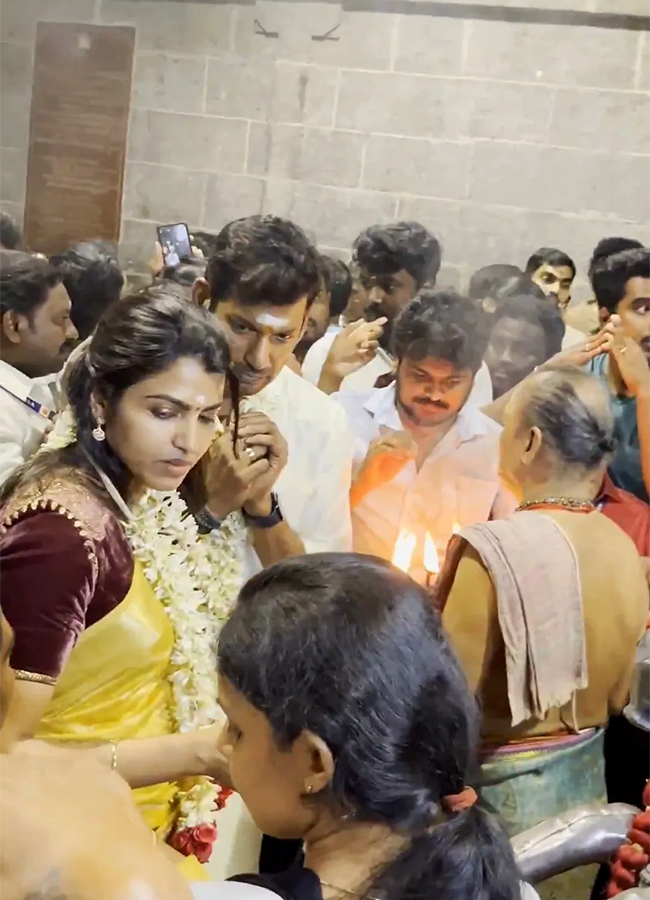 Vishal And Sai Dhanshika Get Engaged In After 15 Years Of Dating15