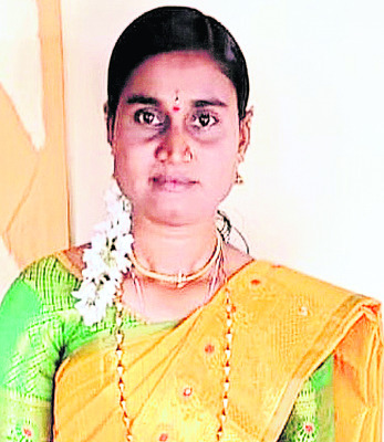 అక్రమ తవ్వకాలను అడ్డుకోలేరా? 3