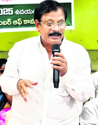 రఘురామకృష్ణరాజు సొంత నిర్ణయం
3